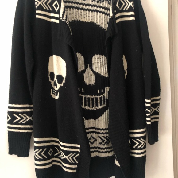 Sweater - Picture 2 of 3